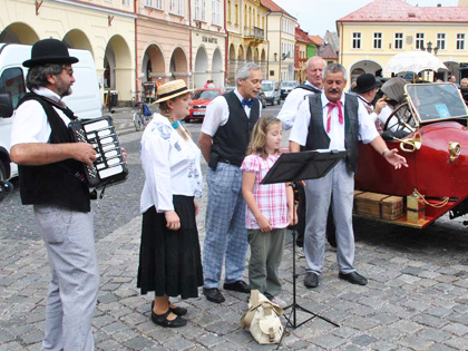 Loukotě a řemeny 2011
