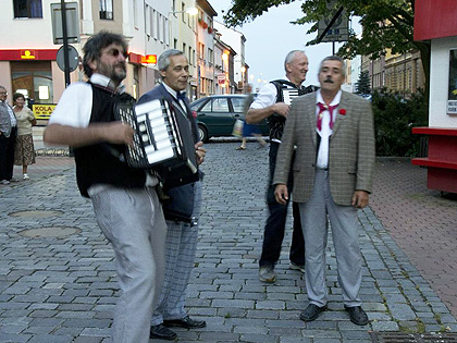 Loukotě a řemeny 2011
