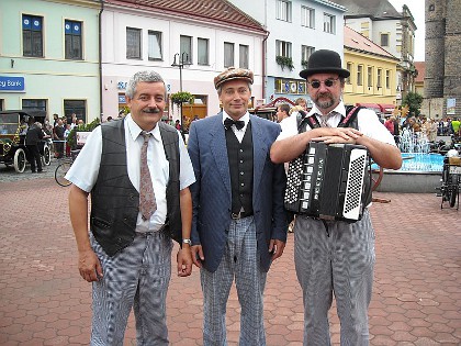 Zpívající bratranci